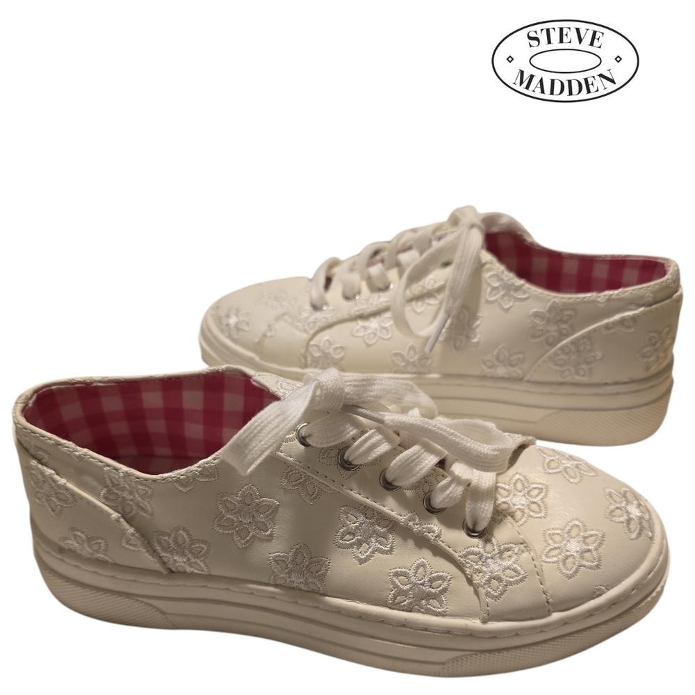 STEVE MADDEN CAMO SLIP ONS